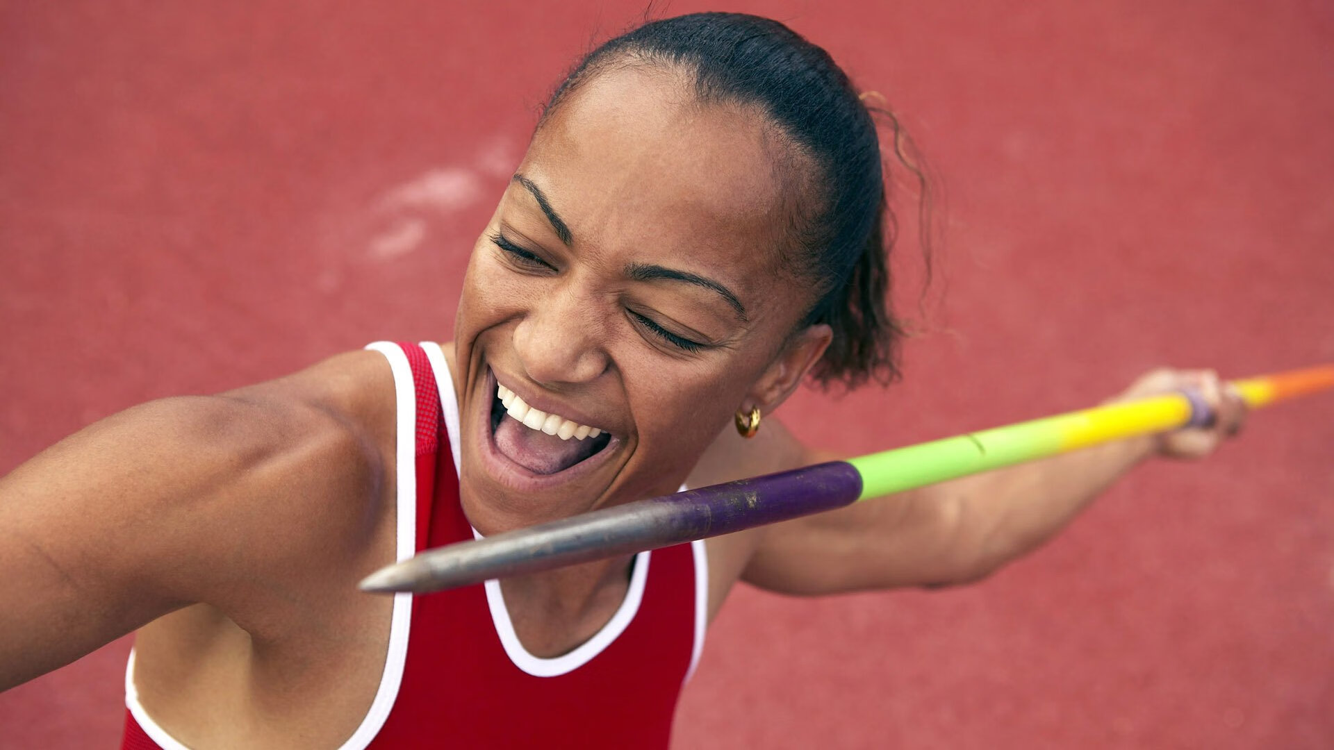 女子足球联赛开展球员访谈活动加强与球迷互动，女足赛后采访视频