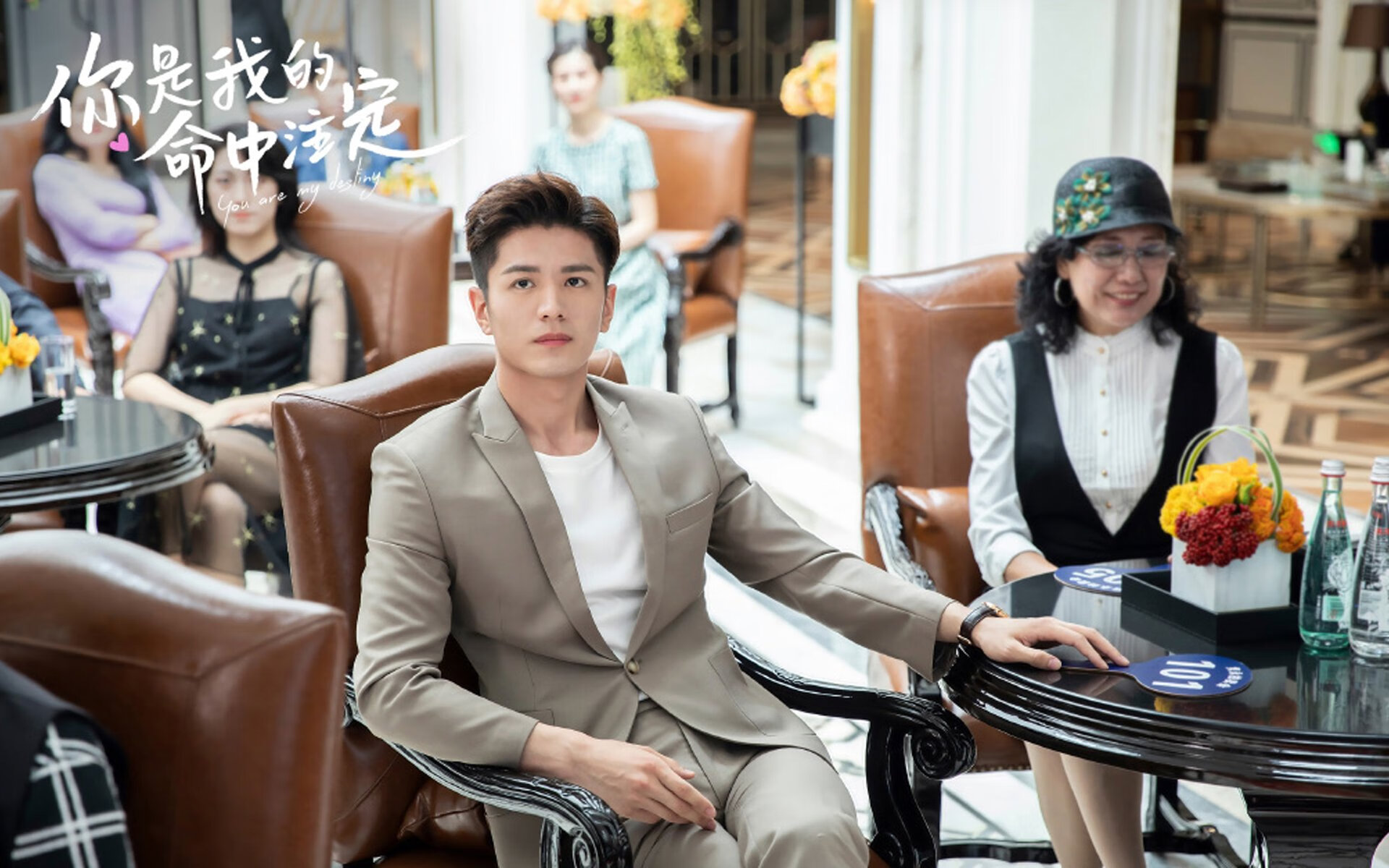 _青少年滑板战:极限技巧点亮青春_,青少年滑板教程