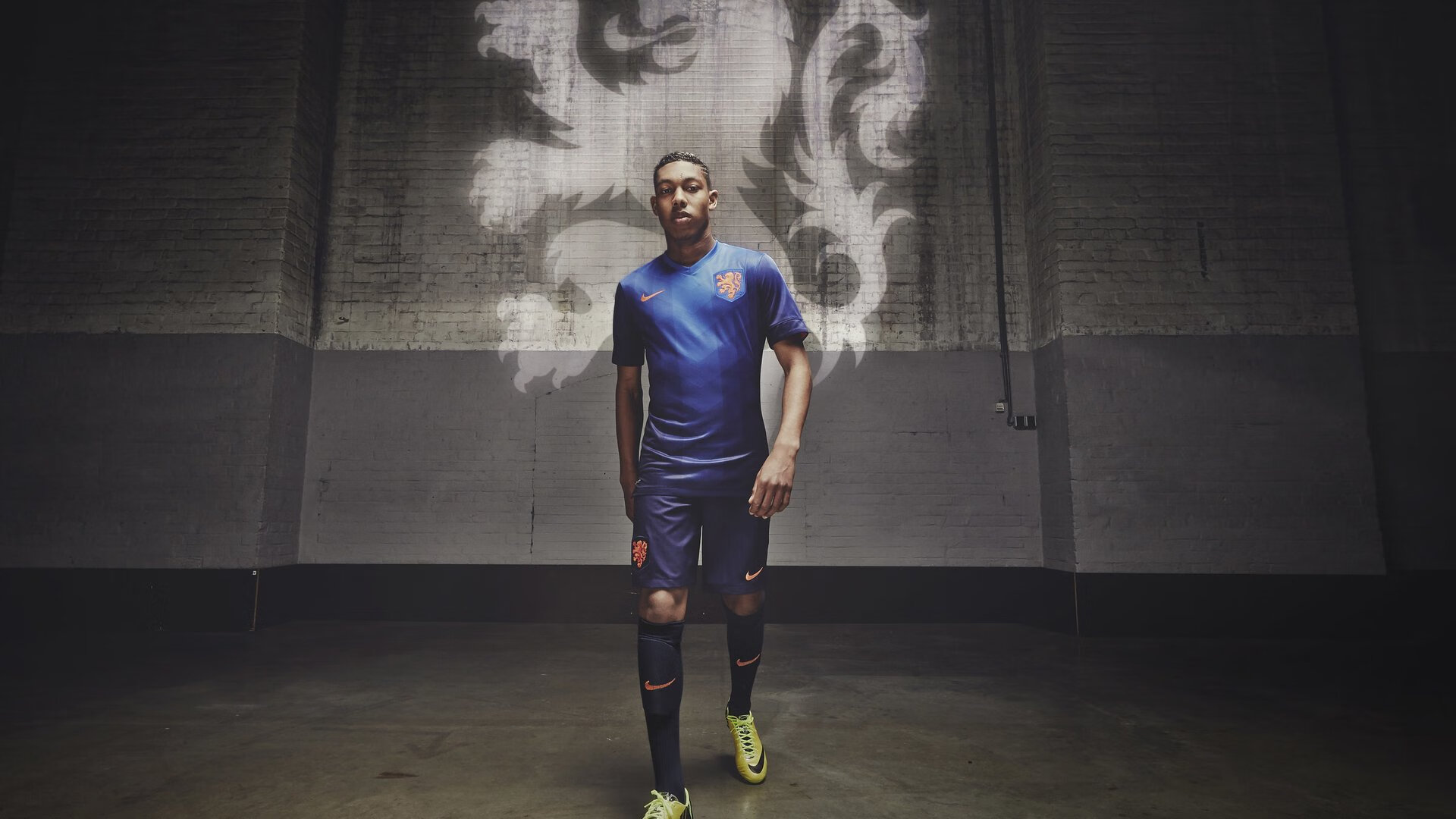 kering.com-职业联赛设立技术流派分析报告推动战术创新，职业联赛的作用